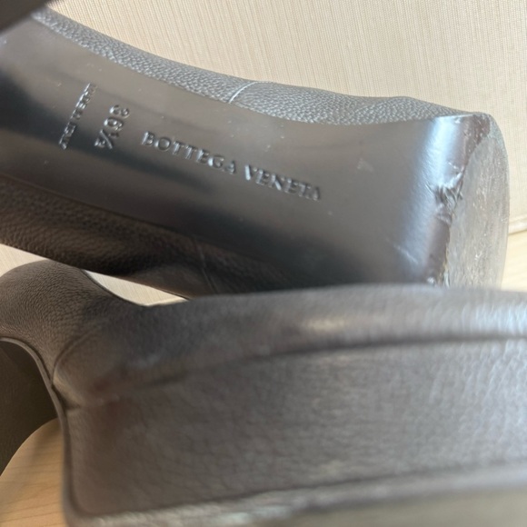 Bottega Venetta Embossed Calf Leather Black Pumps 36.5 - Picture 8 of 14